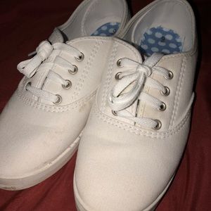 White lace ups